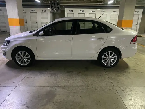Volkswagen Vento 1.6 Highline Mt