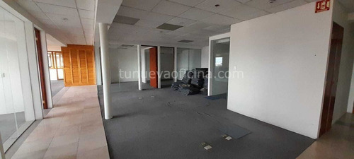 Oficina De 132m2 Acondicionada En Renta En Torre Corporativa En Col. Juarez,cdmx