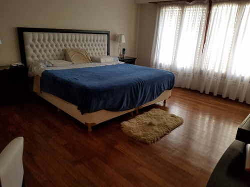 Imagen 5 de 7 de Chalet De Categoría + Local + Ph 4 Amb En Venta