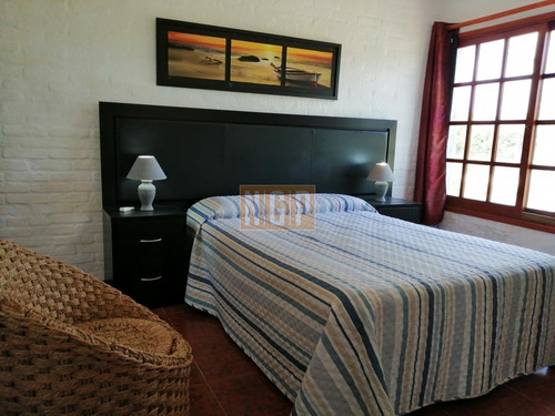 Imagen 13 de 17 de Casa En Con Piscina Zona Tio Tom Punta Ballena