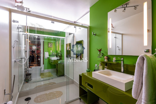 Imagem 14 de 15 de Casa Jd Guedala | 3 Dorms | 2 Suítes | 475m² - Mb13305