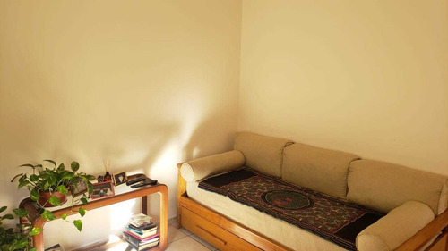 Imagen 6 de 10 de Almagro 2 Amb. En Venta Super Lumin. Excel. Estado.