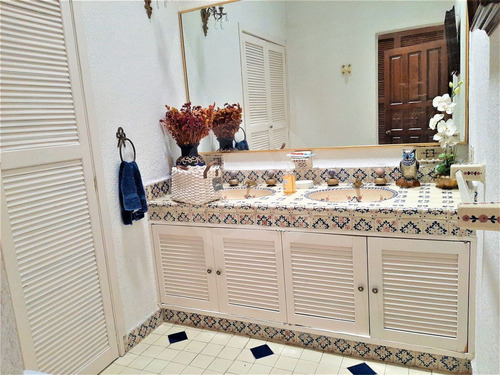 Casa En Venta En Bosque De Las Lomas
