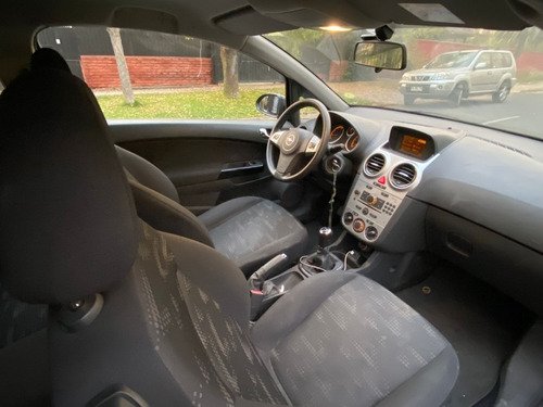 Imagen 12 de 15 de Opel Corsa Enjoy Hb 1. Mt