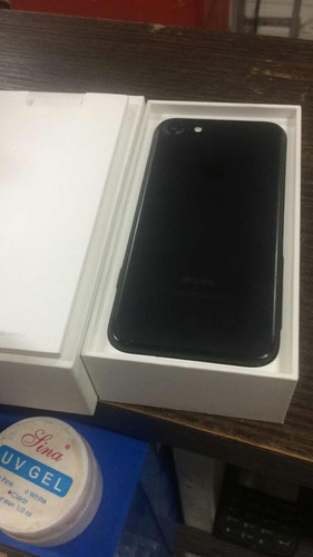 iPhone 7 32