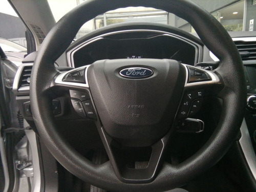 Imagen 12 de 15 de Ford Fusión Se Híbrido 2015