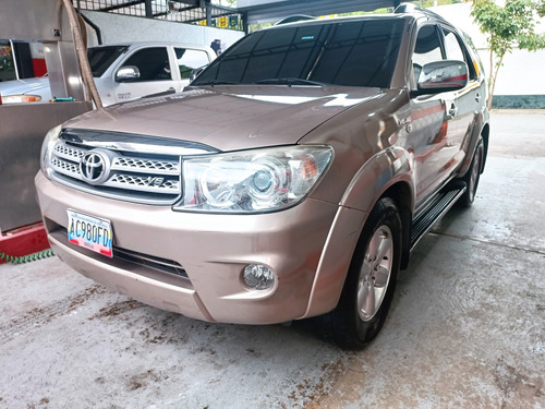 Toyota  Fortunner  4x4