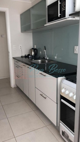Apartamento En Brava, 1 Dormitorio Alquiler Anual- Ref: 2527