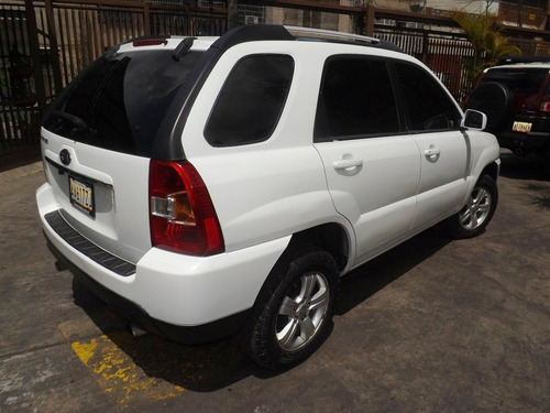 Kia Sportage .