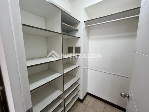 Departamento En Venta De 3 Dorm. En Macul