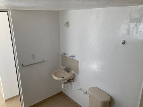 Imagen 2 de 17 de Renta De Casa En Cluster Oportunidad
