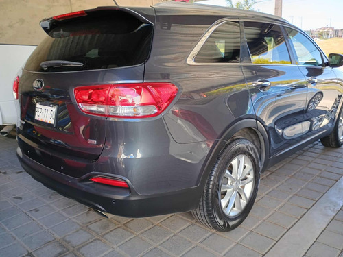 Kia Sorento 2.4 Lx At