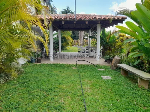 Imagen 1 de 25 de Casa En Venta Townhouse Los Naranjos Del Cafetal 22-18726 Jesús Enrique Díaz Caracas El Hatillo