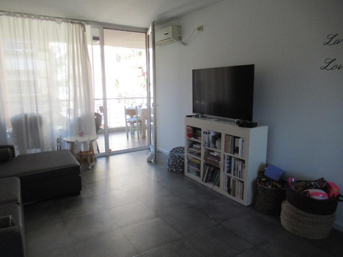 Imagen 3 de 16 de Departamento 3 Ambientes En Venta Con Cochera, Balcón Y Parrilla - San Isidro Central-.