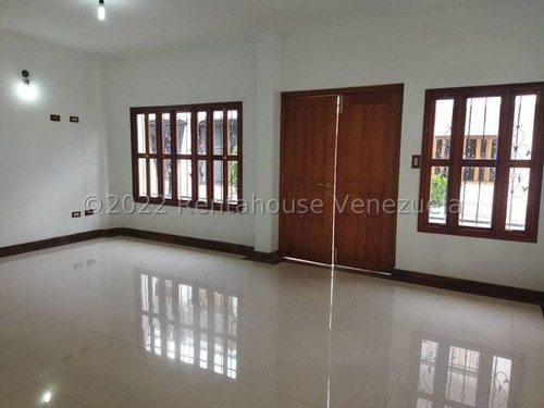 Imagen 6 de 23 de Townhouse En Venta Barrio Sucre Maracay 23-15286 Hc