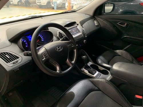 Imagem 8 de 15 de Hyundai Ix35 Branca 2017