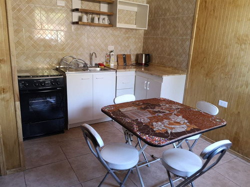 Casa En Venta De 3 Dorm. En Villa Cau Cau, Valdivia