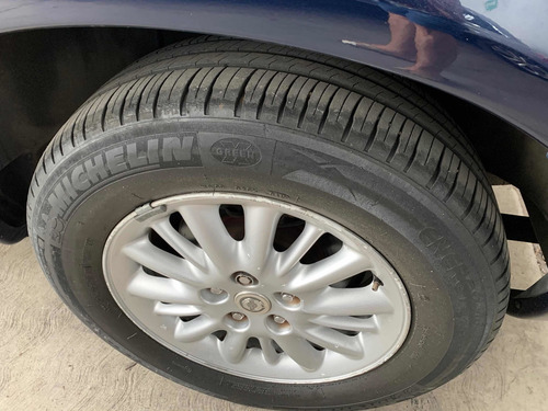 Chrysler Voyager 2004 3.3l Lx Mt