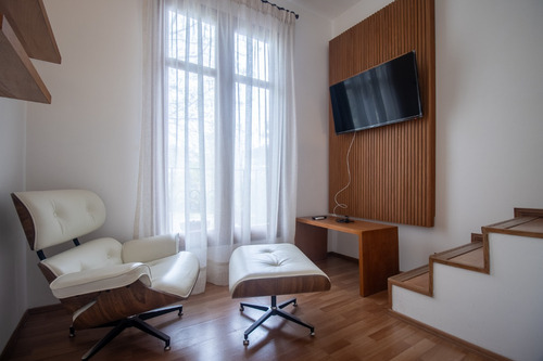 Venta Casa 4 Dormitorios Con Jardín Y Piscina En Punta Del Este