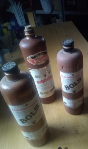 3 Botellas Antiguas De Ginebra. No Hago Envíos.