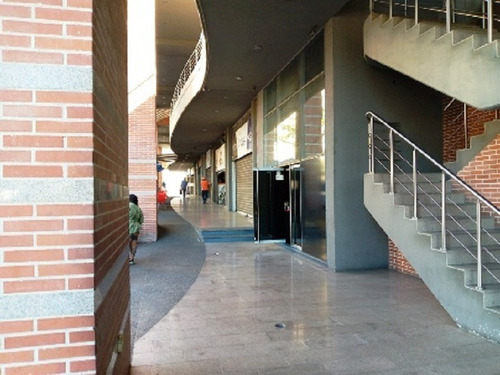 Imagen 8 de 9 de Venta De Oficina En Moderna Torre Empresarial Dv-4128160593