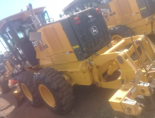 Imagem 3 de 4 de Motoniveladora John Deere 672g Ano 2017, De Único Dono