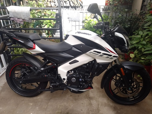 Ns 200
