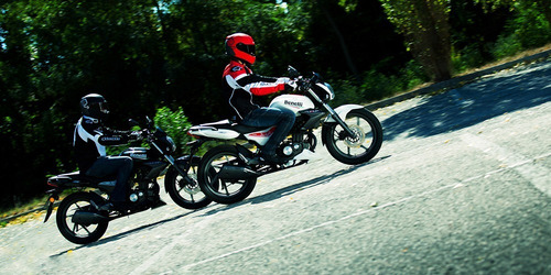 Imagen 6 de 21 de Benelli Tnt 15 0km Negro Agrobikes (no Ybr, Cg Titan)