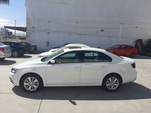 Imagen 7 de 15 de Volkswagen Jetta 2016