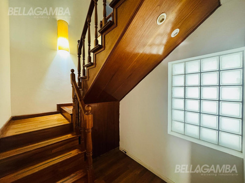 Casa Venta Martinez 7 Ambientes Jardin Piscina