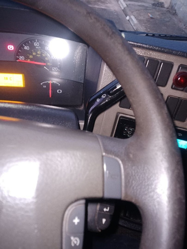 Imagem 6 de 13 de Volvo Vm 17220