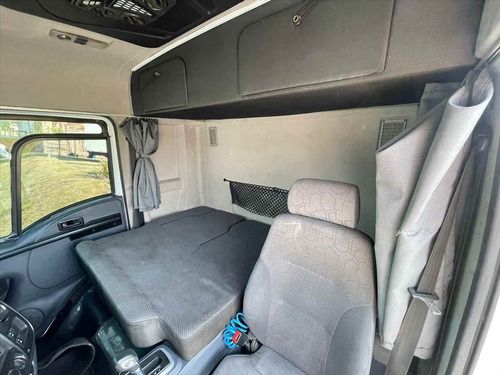 Imagem 8 de 14 de Ford Cargo 2431 6x2 2019 Impecável