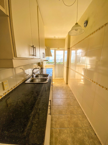 Imagen 5 de 30 de Venta Apartamento 2 Dormitorios Con Vista A La Playa Mansa, Punta Del Este