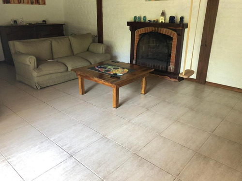 Imagen 6 de 18 de Casa - Barrio Parque Leloir