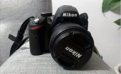 Cámara Nikon D3200 En Excelentes Condiciones Con Accesorios