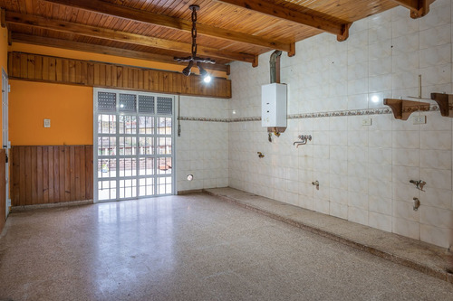 Imagen 5 de 23 de Casa Venta 2 Hab Cochera Cubierta Y Monoambiente