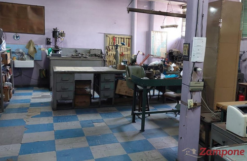 Galpón / Deposito En Venta De 1200 M2