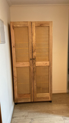 Bar Madera Nativa Con Puertas Juncos