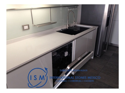 Imagen 4 de 5 de Cubiertas De Cuarzo Calacatta Para Cocinas Costo Por Cotizar