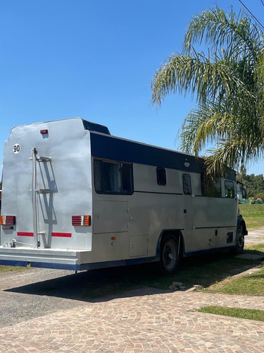 Motorhome Motor 1114 Excelente Estado, Viajan Y Duermen H 8