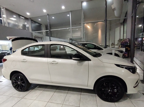 Imagen 19 de 23 de Fiat Cronos Precision 1.8 16v Hgt (dr)