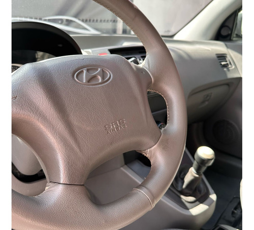 Hyundai Tucson 2.0 MPFI GL 16V 142CV 2WD GASOLINA 4P MANUAL