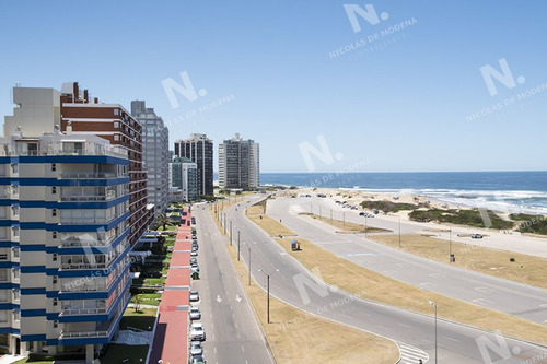 Imagen 2 de 30 de Apartamento En Playa Brava - Torre Imperiale - Punta Del Este Brava