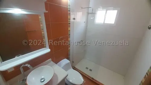 Thownhouse De Oportunidad Lc