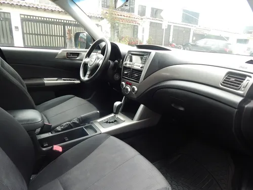 Subaru Forester 2.0 AT 4X2