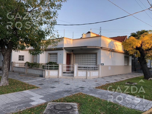 Imagen 1 de 18 de Casa - Lomas De Zamora