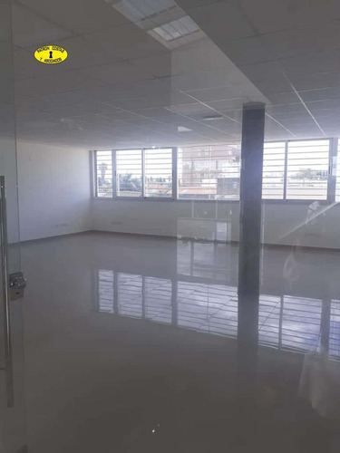 Imagen 7 de 11 de 3013mj- Oficina Centrica A Estrenar 90 M2 Con Baño Y Cocina