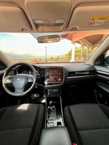 Mitsubishi Outlander 2.4 Kaiteki