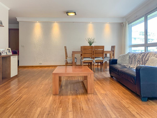 Venta De Apartamento 3 Dormitorios Con Terraza Y Jardín En Carrasco Norte