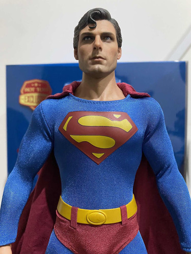 Superman Evil Versión Hot Toys